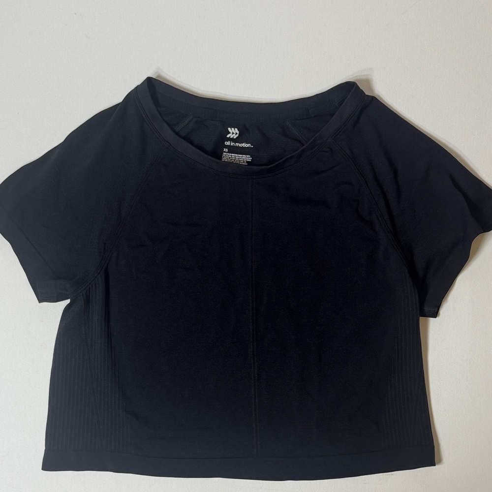 all in motion Black Short Sleeve Athletic Crop Tee